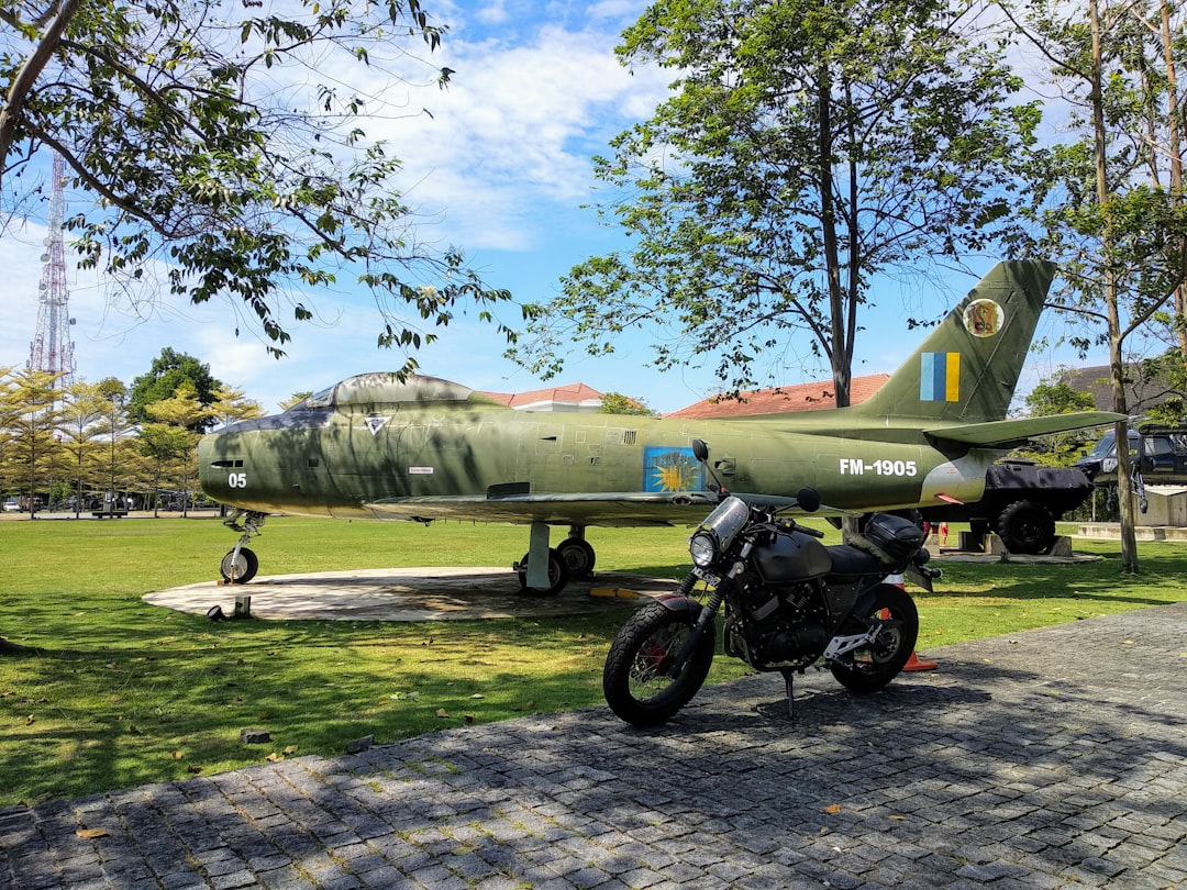Ducati Streetfighter V2 - Moto urbaine aggressive