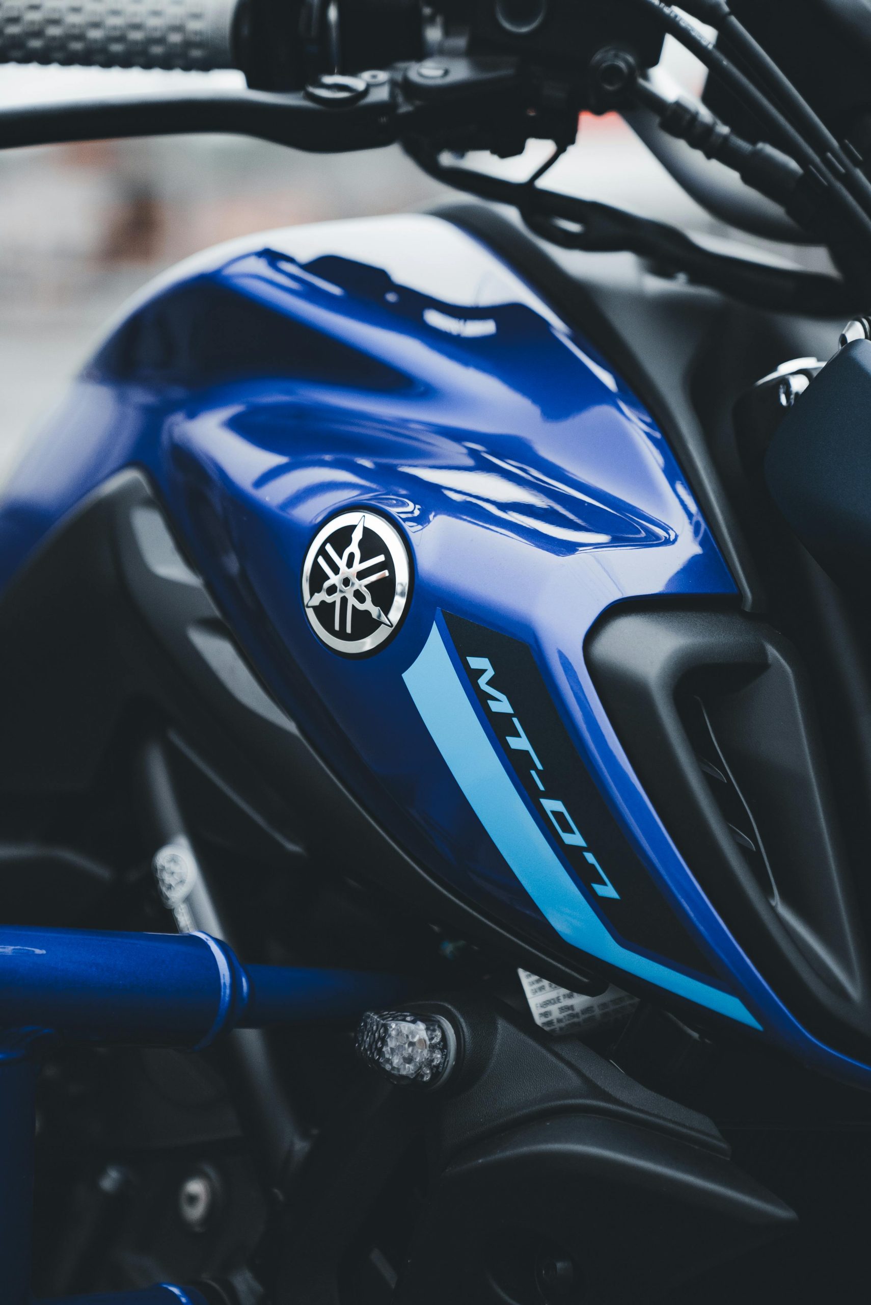 Détails techniques Yamaha MT-07 bleu