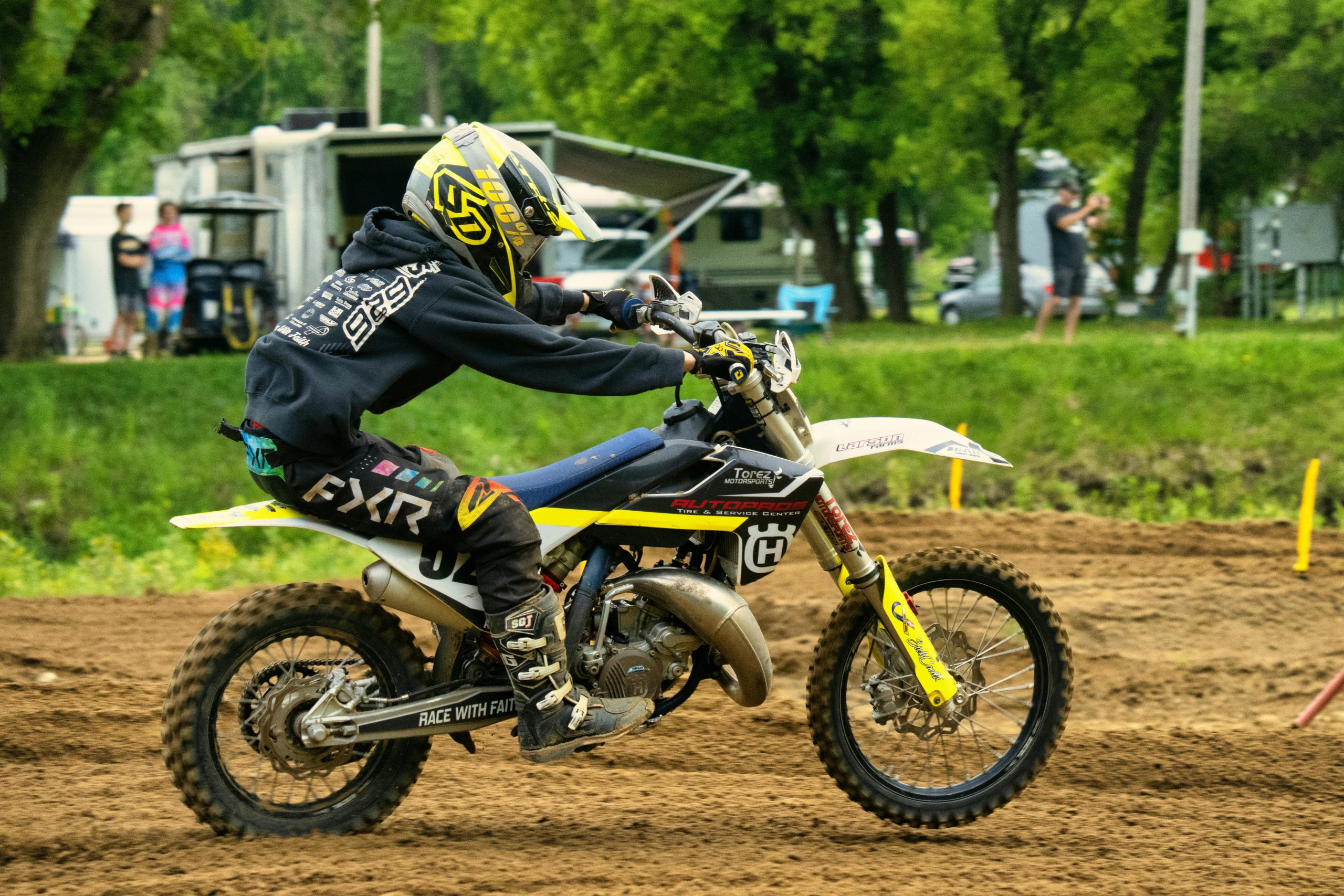 Motos route Husqvarna - Choisir selon l'usage